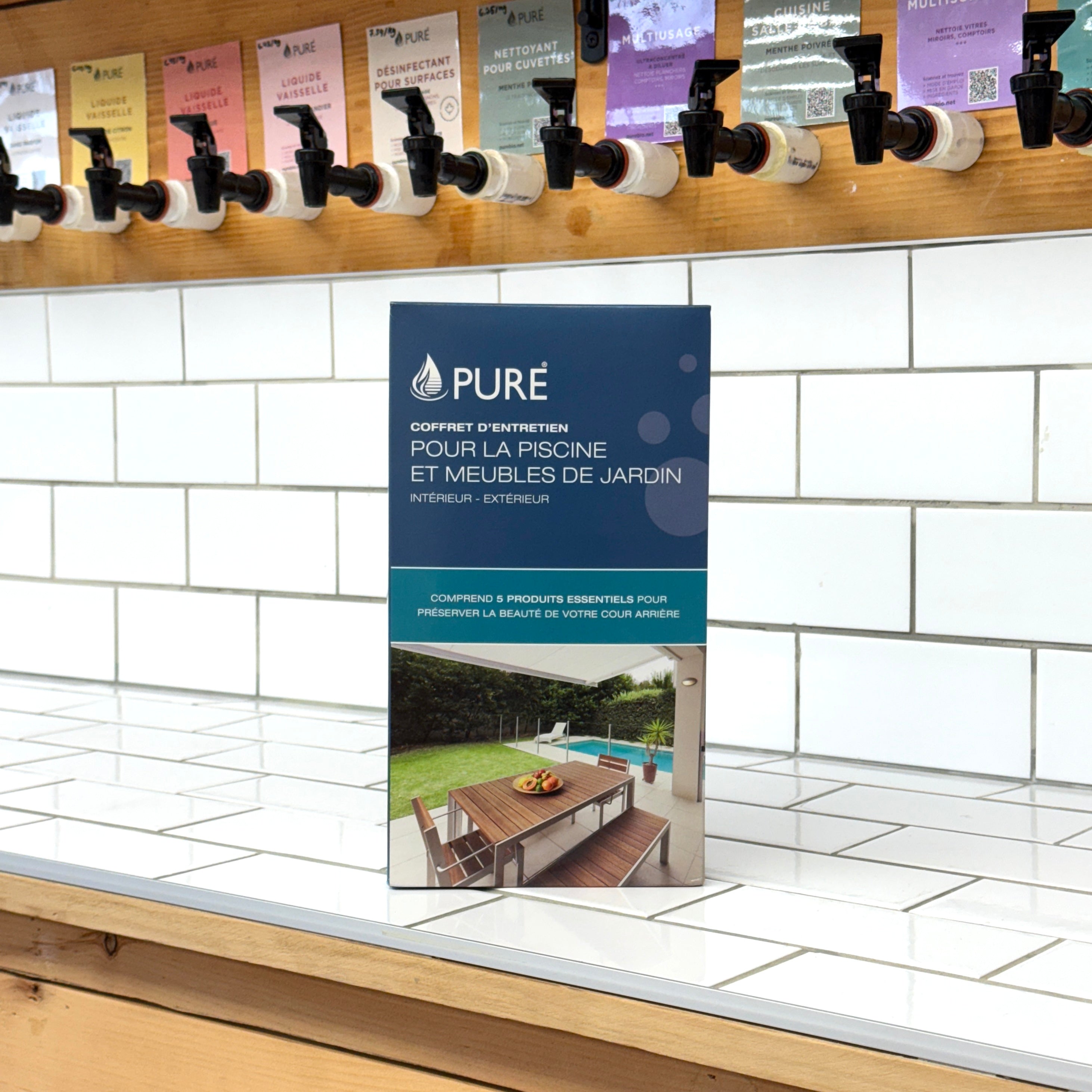 Coffret d'entretien pour la piscine et meubles de jardin liquidation